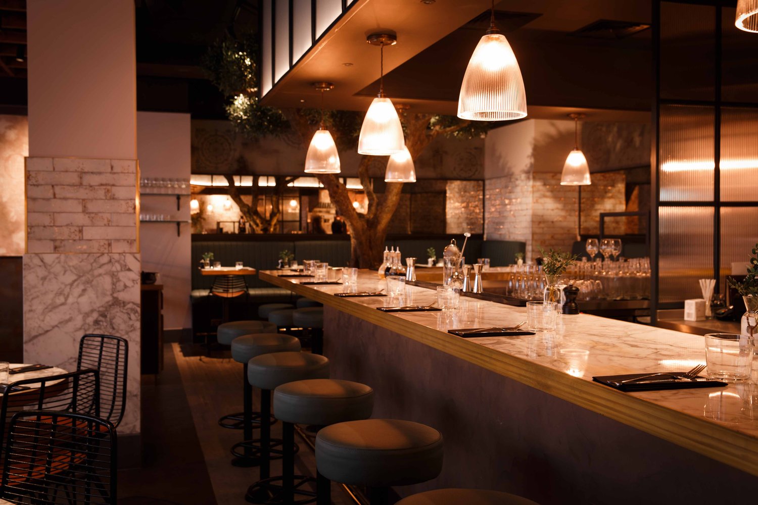 flexible seated of lelo restaurant