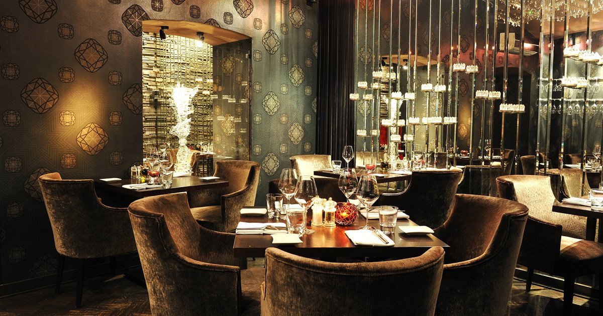 nice arrangement of lelo restaurant